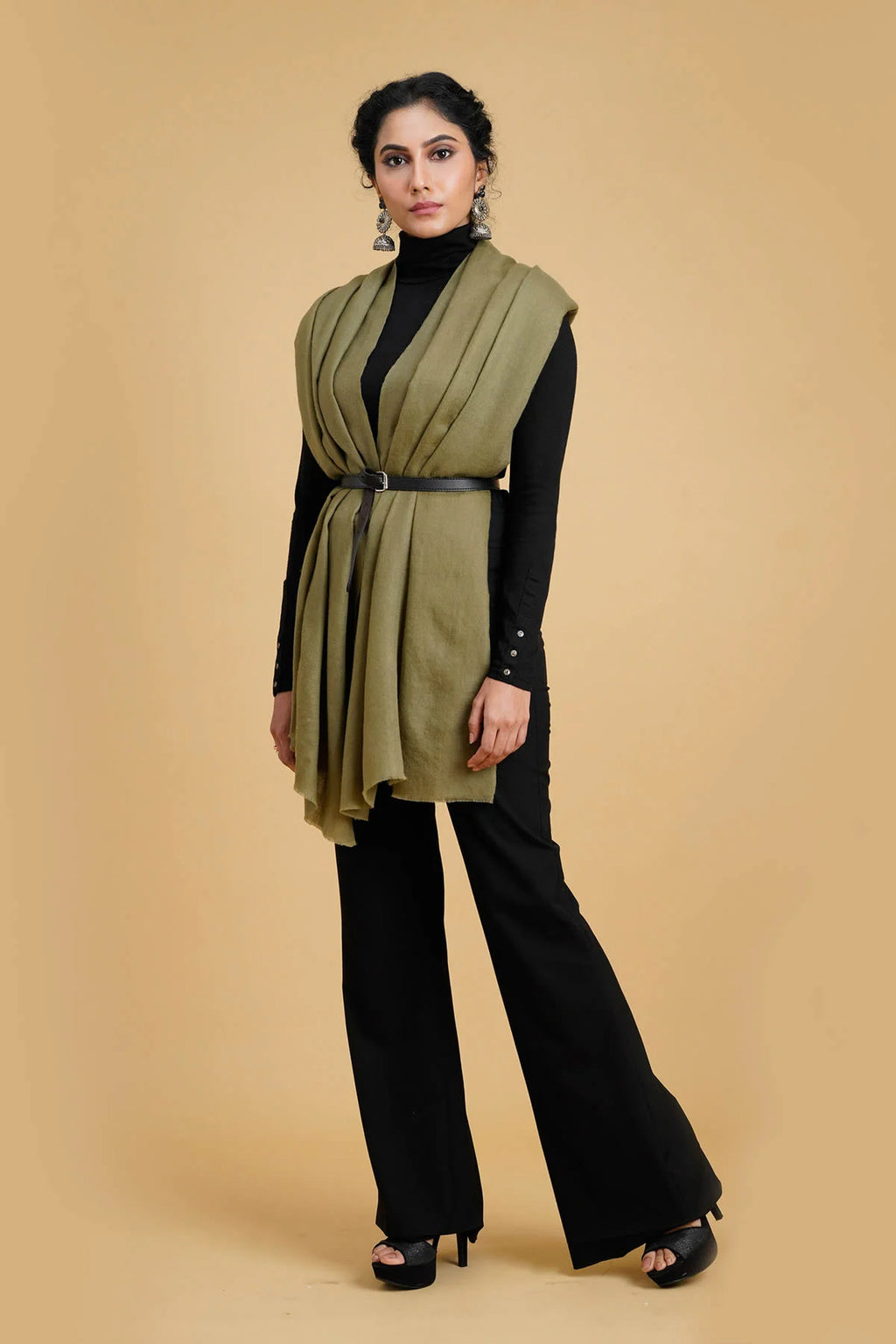 Urzuv_Product_Olive_Green_Pashmina_Stole_2_1600x2400