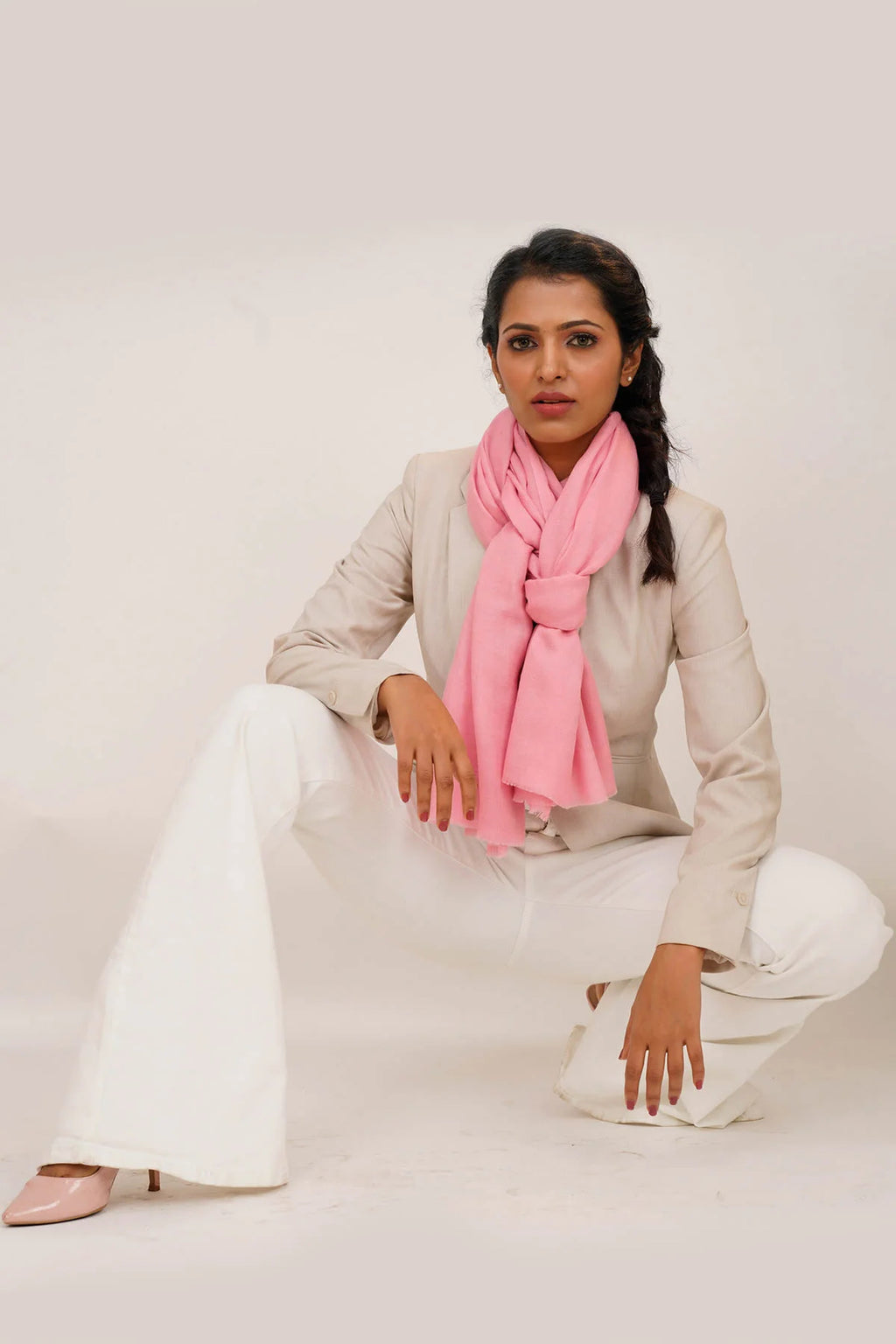 Urzuv_Product_Blush_Pink_Pashmina_Stole_1_1600x2400