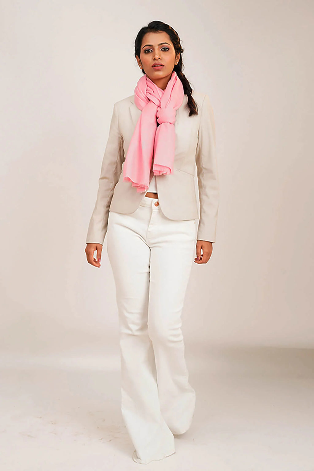 Urzuv_Product_Blush_Pink_Pashmina_Stole_2_1600x2400