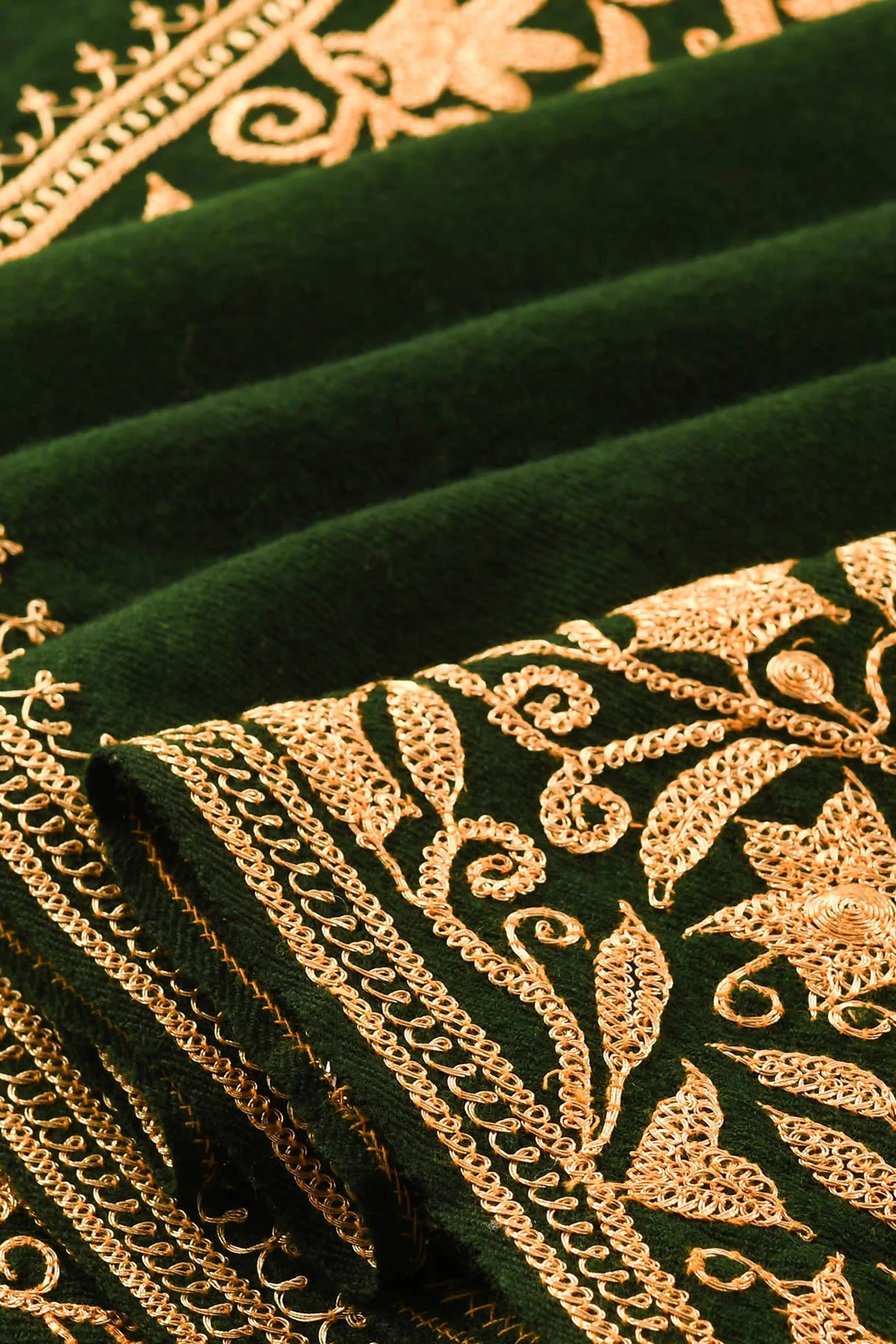 Urzuv_Product_Royal_Green_Tilla_Pashmina_Stole_1_1600x2400