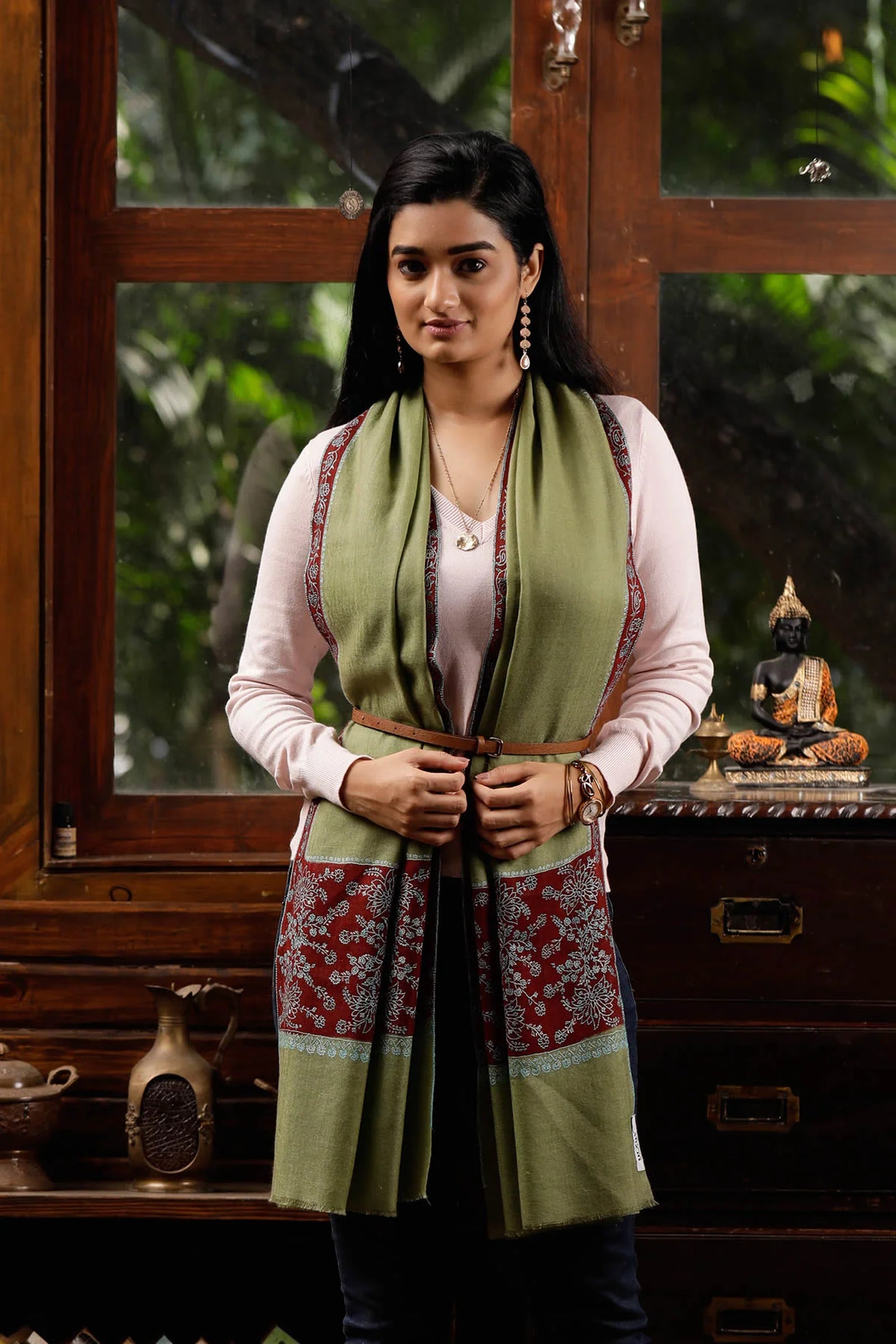 Urzuv_Product_Olive_Green_&_Red_Sozni_Pashmina_1_1600x2400