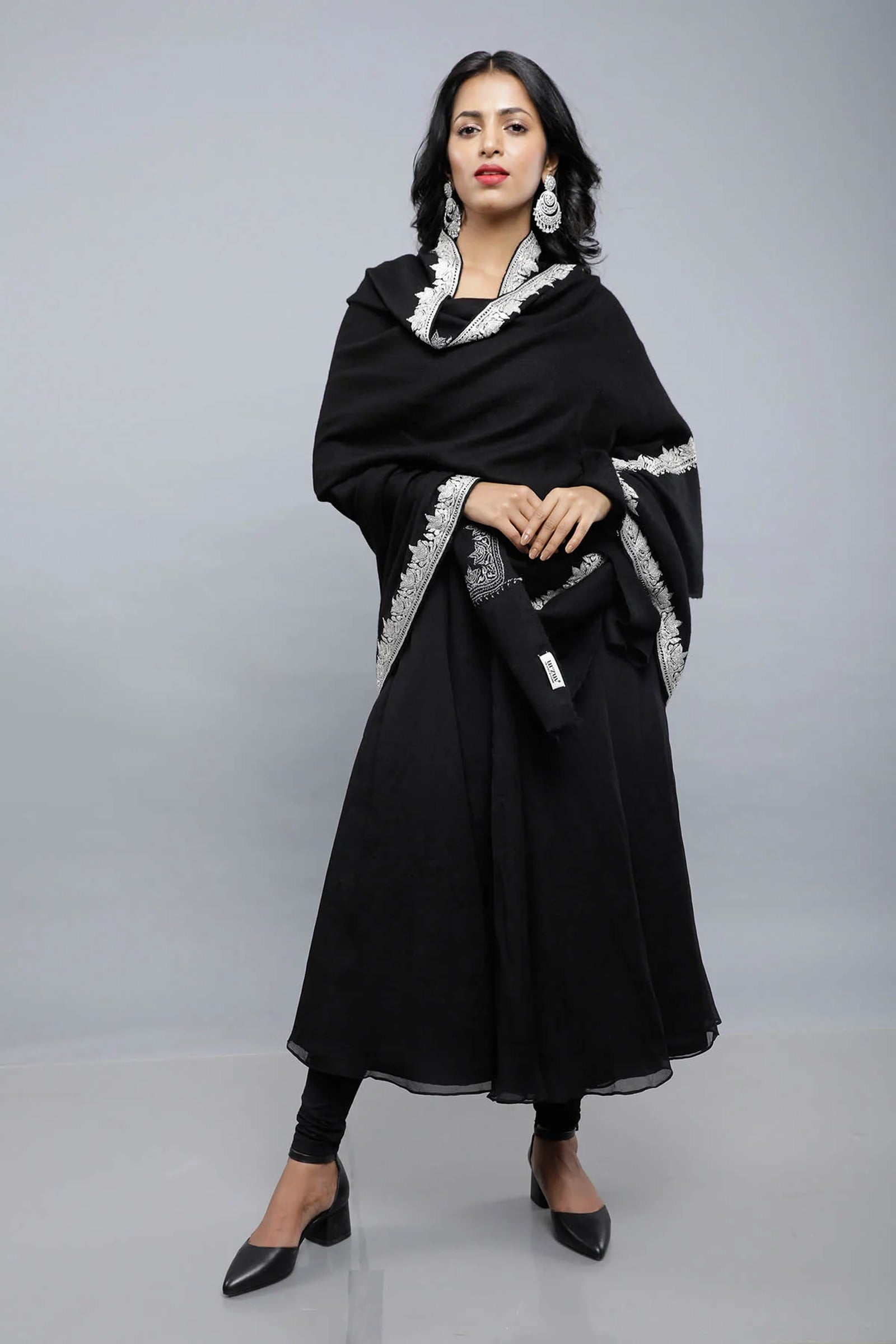 Urzuv_Product_Midnight_Black_Shawl_1_1600x2400