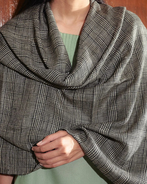 Black Shawl Shoot00277