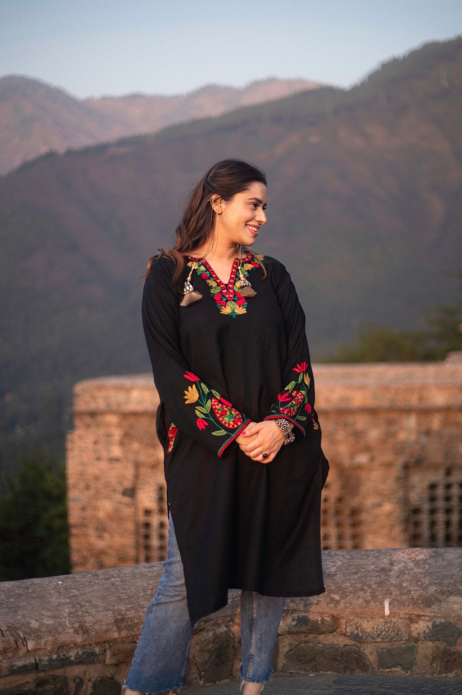 Classic Black Pheran