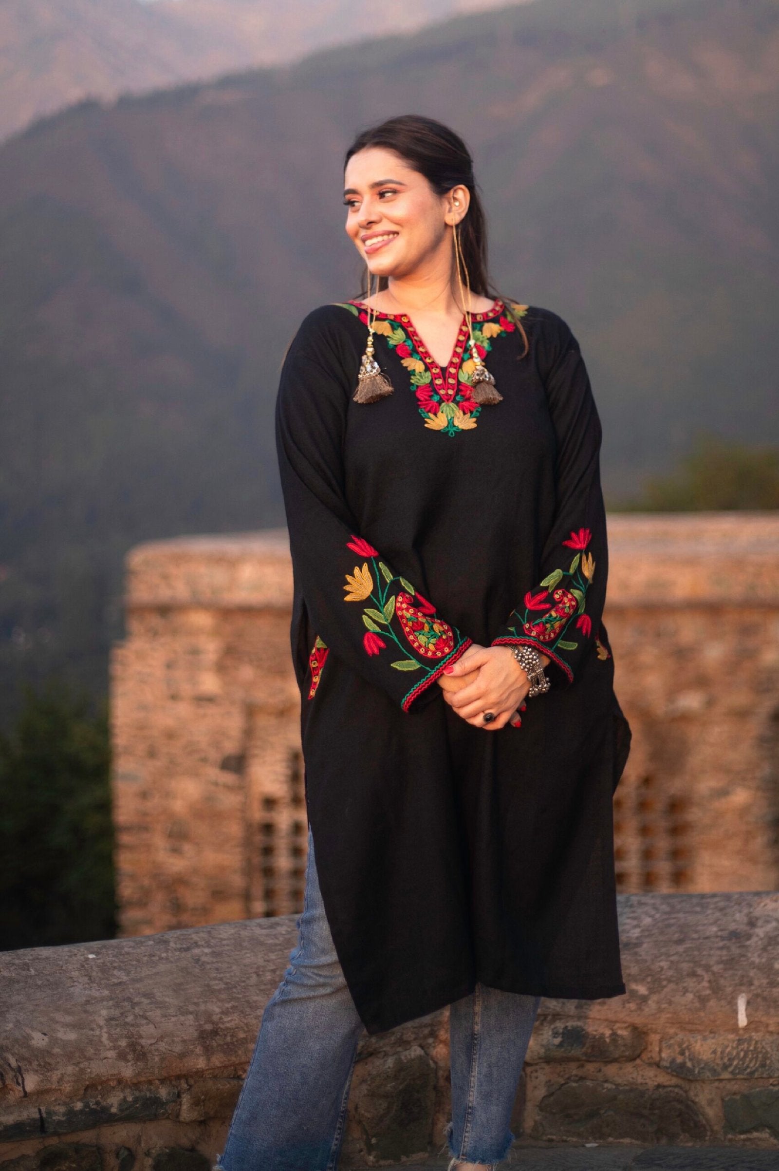 Classic Black Pheran