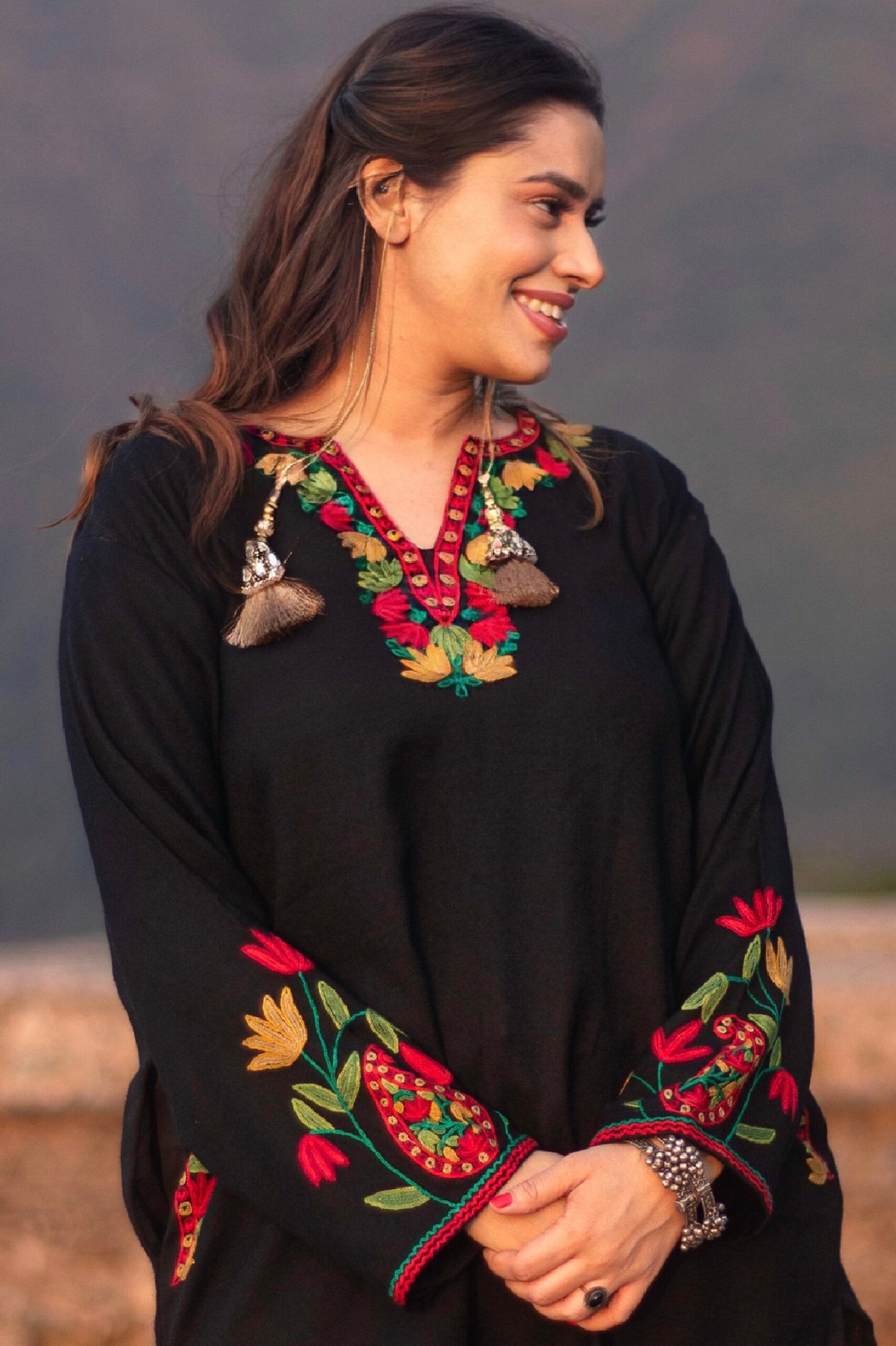 Classic Black Pheran