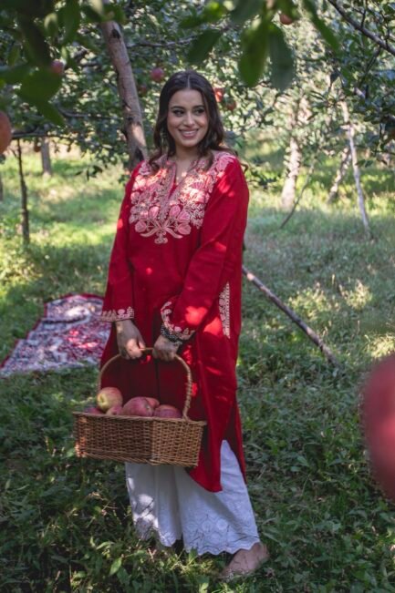Apple Red Pheran